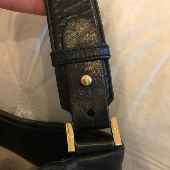 Tory Burch black leather shoulder bag - Picture 4 of 8